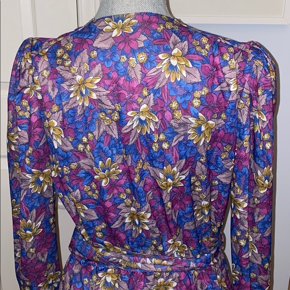 Vintage Floral Dress with Shoulder Pads and Belt - Picture 5 of 11